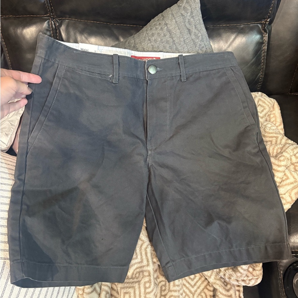 Arizona Jean Company Men's Charcoal Shorts